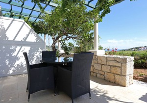 One bedroom apartment with terrace and sea view Lumbarda, Korčula (A-4429-b)
