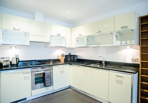 One Bedroom Flat in Farringdon with Balcony by MySquare