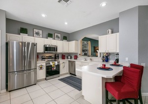 Only 2 Miles 2 Disney-FREE Water Park- Pool-Spa- Game Room-Huge Playhouse & WiFi