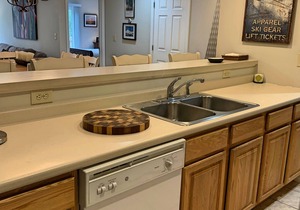 Open concept, comfy, AC/FP, woods view, deck, swim club. F5008 by LRS