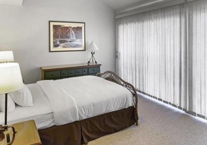 Open Floor 71 Vantage Family Condo