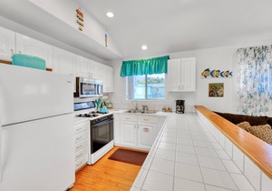 Open Floor Plan Home Eucalyptus w/Balcony Views