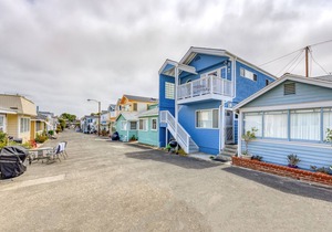 Open Floor Plan Home Eucalyptus w/Balcony Views