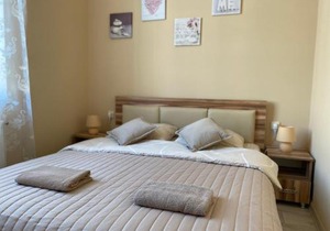 Opera House Apartment