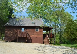 Optimum Cabin 9 with Jacuzzi and HOT TUB on Patoka Lake in Southern Indiana