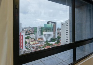 OTH1303 Flat na Ilha do Leite, Recife, um quarto Em um dos mais importantes polos médicos do país