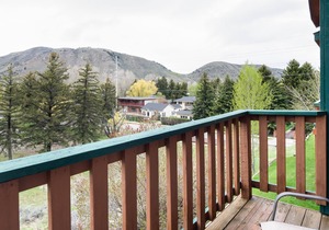 Outpost: Clark's Knoll 351 - Walk to Town Square