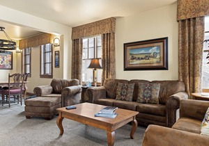 Outpost: Grand View 2810 - AC and Close to town!