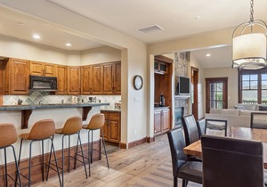 Outpost: Grand View 3240 - AC and Teton Views!