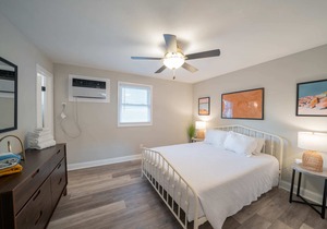 OV Mosaic - Golden Suite