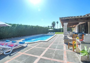 OWL BOOKING VILLA PESO - 15 MIN WALK TO THE BEACH