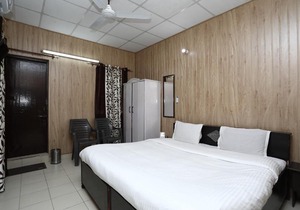 Oxygen Home Stay - Four Bedroom Set