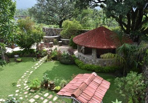 Oxygen Home Stay - Four Bedroom Set