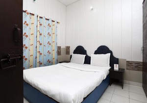 Oxygen Home Stay - Two Bedroom Set