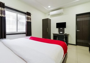 OYO 30260 Jupudy Residency