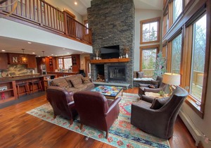 P4 NEW Ski-in Ski-out Presidential View luxury home w garage ping pong