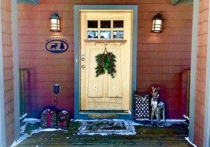 P5 Ski-in Ski-out rare find! Presidential View, single family with garage, pool table, ping pong