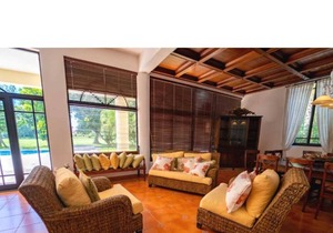 Palatial Metro Country Club Villa