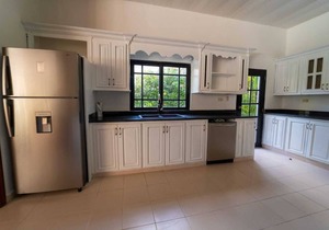 Palatial Metro Country Club Villa