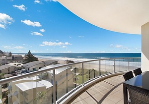 Palm Springs 604 - Absolute Beachfront