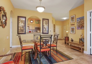 Palm Tree Paradise! Bright Tropical Fun with “Frozen” Bedroom - 3 mi from WDW