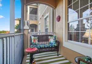 Palm Tree Paradise! Bright Tropical Fun with “Frozen” Bedroom - 3 mi from WDW