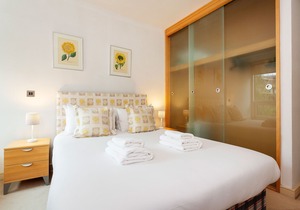 Panoramic in Pimlico, by Veeve