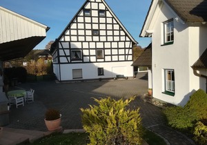 Panoramic-view Apartment in Attendorn-Silbecke with Garden