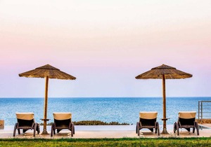 Paradise Beach II, Stunning villa in Kiotari w/