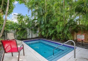 Paradise Place by AvantStay Key West Old Town Condo w Shared Pool