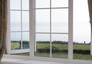 Pass the Keys Cozy 3 Bedroom Cottage with stunning Sea View