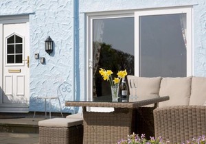 Pass the Keys Cozy 3 Bedroom Cottage with stunning Sea View