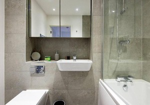 PENTHOUSE APT. Sleeps 4 Lovely views Close to TUBE