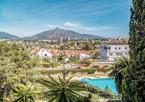 PENTHOUSE DUPLEX PUERTO BANUS POOL PADDLE WIFI BBQ