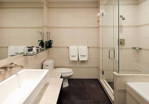 Perfectly Located to Everything! Rooftop Pool, Restaurant and Bar, Pet-friendly!