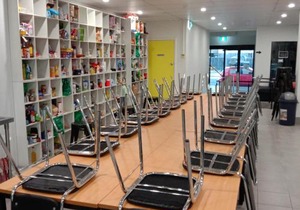 Perth City Backpackers Hostel - note - Valid passport required to check in