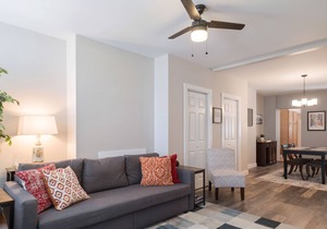 Pet Friendly Crash Pad off Carson