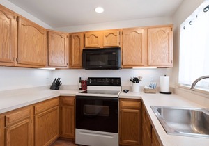 Pet Friendly Crash Pad off Carson