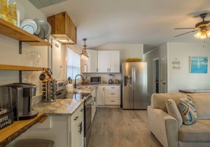 Pet Friendly Easy Bike Ride to Rehoboth Recently Built Cottage w/3BR