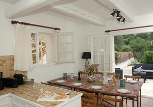 Peymeinade Villa Sleeps 14 WiFi
