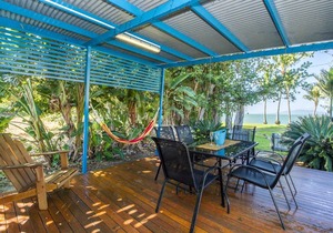Picnic Beach'scape, Picnic Bay
