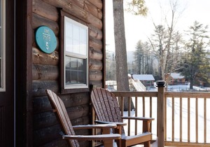 Pine Cabin: Waterfront Log Cabin Hideaway