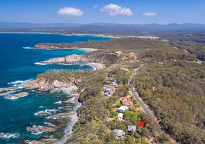 Pipi's Beach House Guerilla Bay