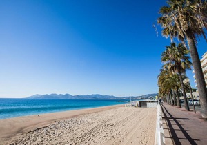 PLAGE DU MIDI AP4145 Cannes, by Riviera Holiday Homes