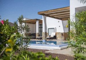 Playitas Villas 01