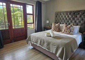 Plettenberg Bay Unit 6 Whale Rock Gardens Apartment with Backup Power