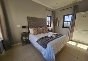 Plettenberg Bay Unit 17 Whale Rock Gardens Apartment with Backup Power
