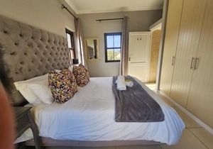 Plettenberg Bay Unit 17 Whale Rock Gardens Apartment with Backup Power