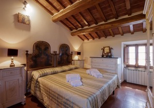 Plush Villa in Cortona with Private Pool, Garden, Terrace, BBQ