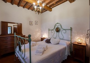 Plush Villa in Cortona with Private Pool, Garden, Terrace, BBQ